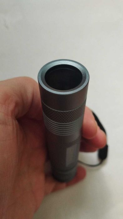 Convoy S2 cu led UV de 5W 365n filtru ZWB2