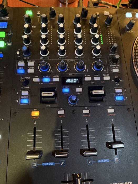 Rane Performer serato dj console