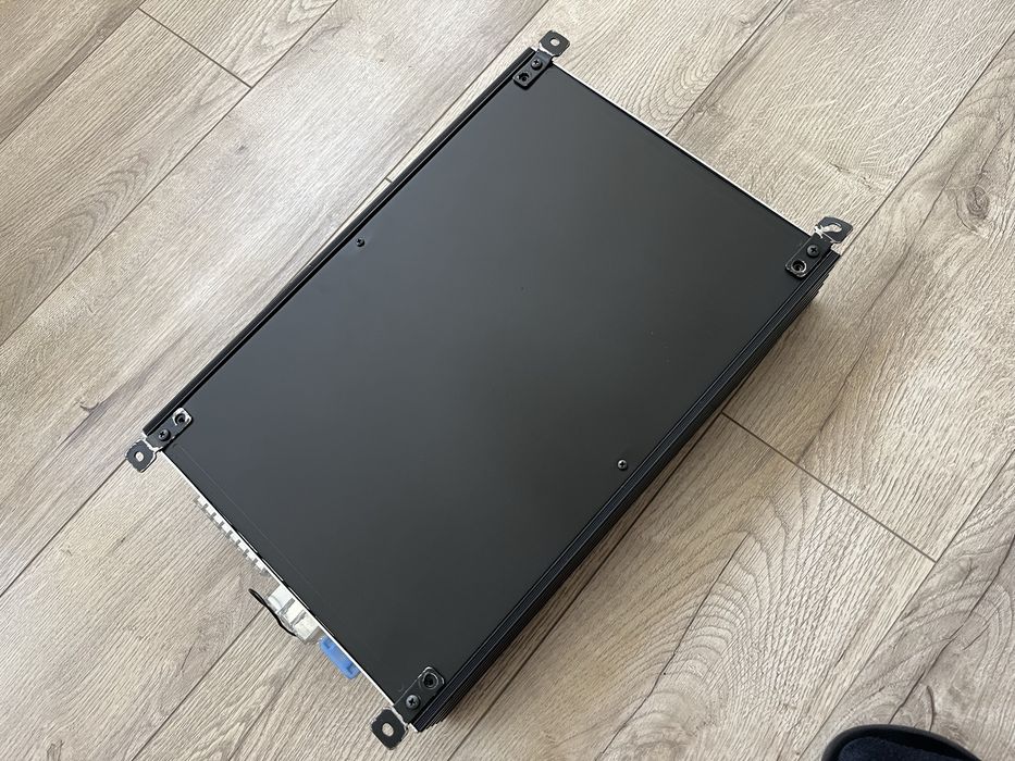 Amplificator Statie Auto Subwoofer Hifonics ZX6400