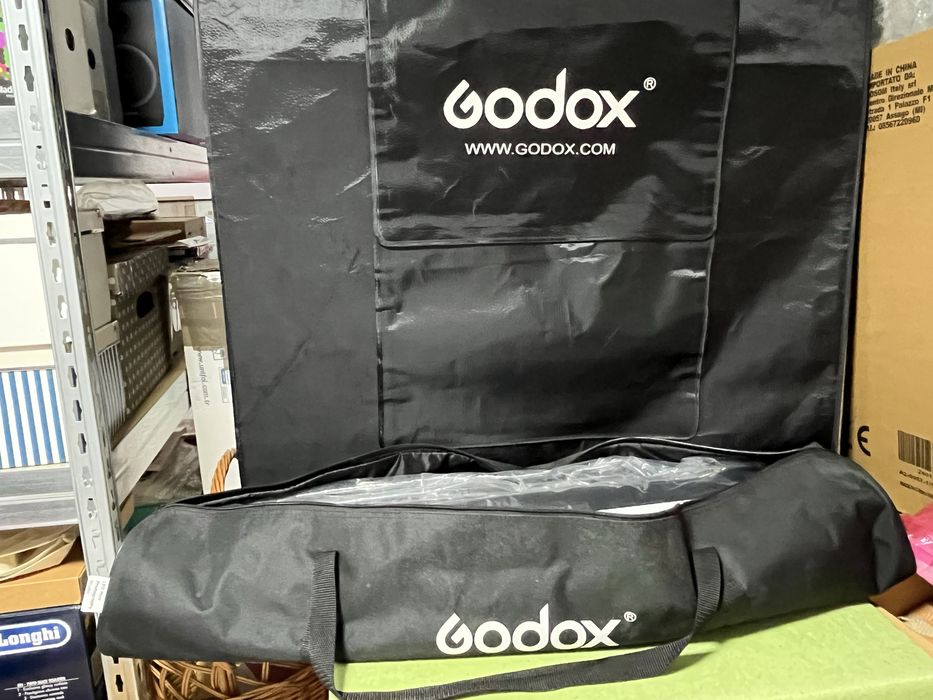 Cub  foto GODOX, cu led