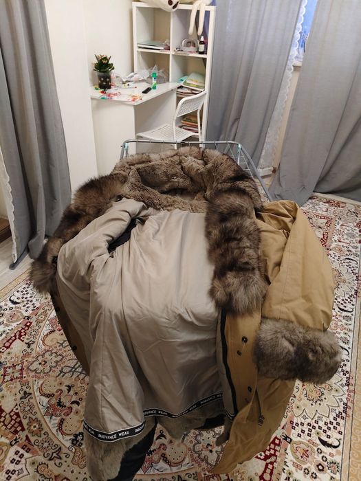 Продам парку тёплую