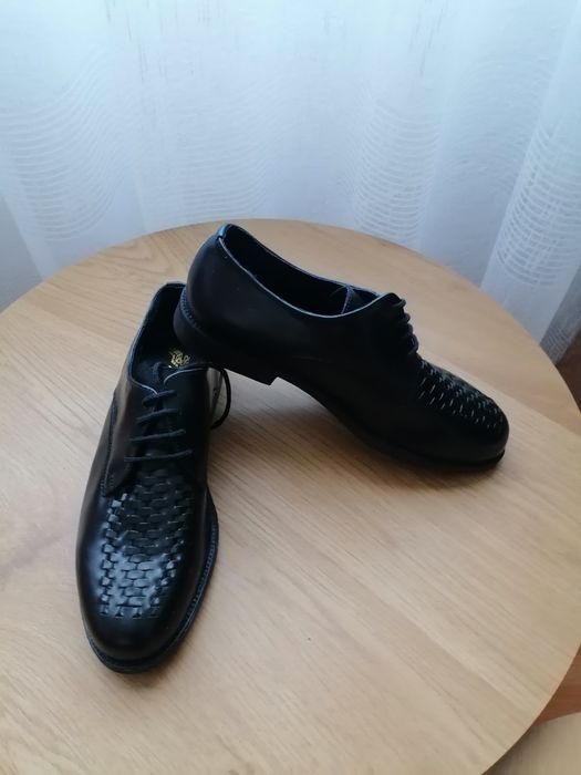 Мъжки обувки чисто нови