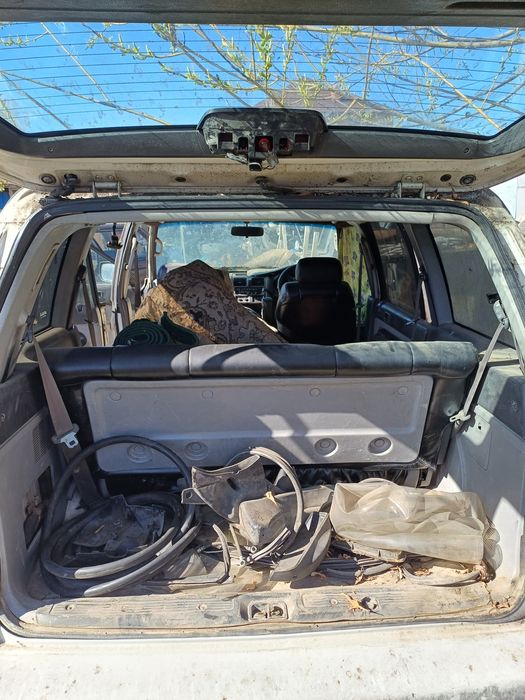 Продам mazda mpv