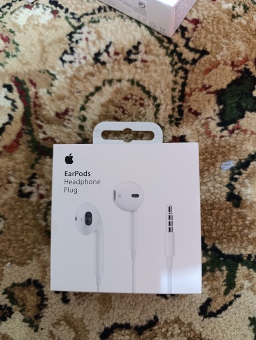 Наушники earpods