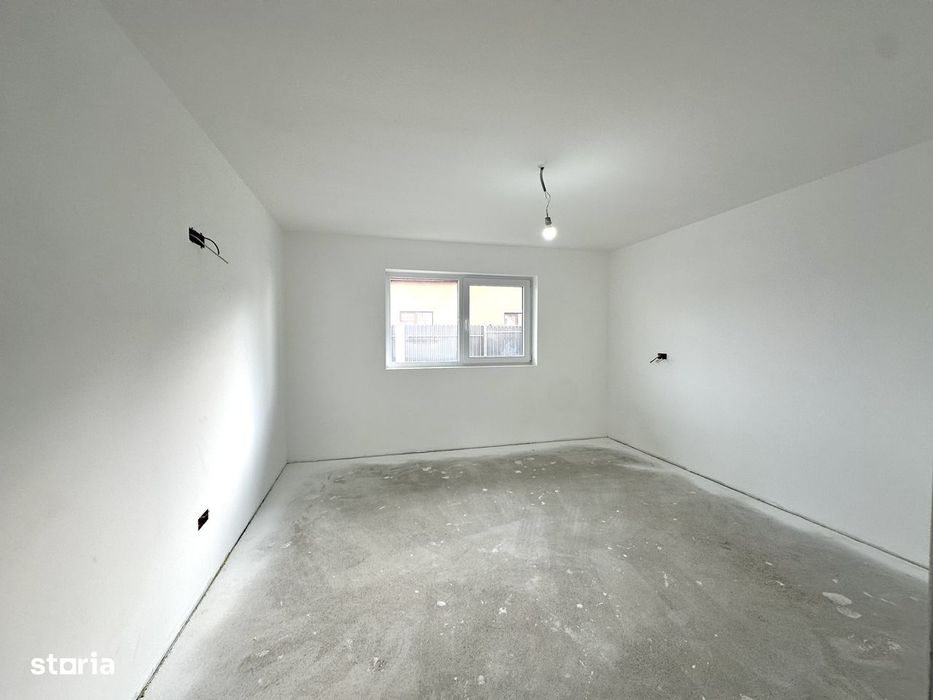 Casă individuală de vanzare  cu garaj și curte proprie – Hălchiu