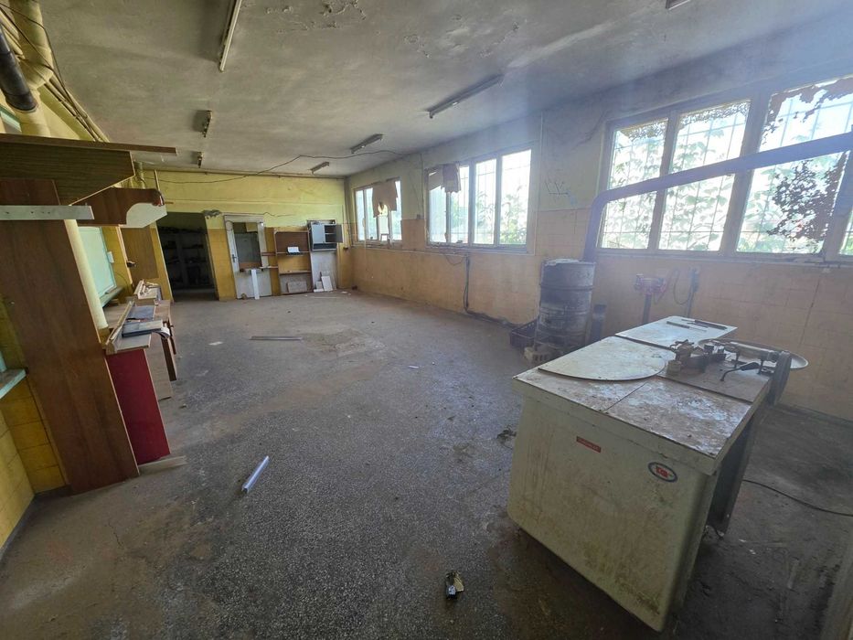Промишлена сграда, 900кв.м, Промишлена зона