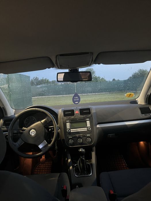 Volkswagen Golf 5 2.0 TDI 140 CP – 2008 – 1700€ Negociabil