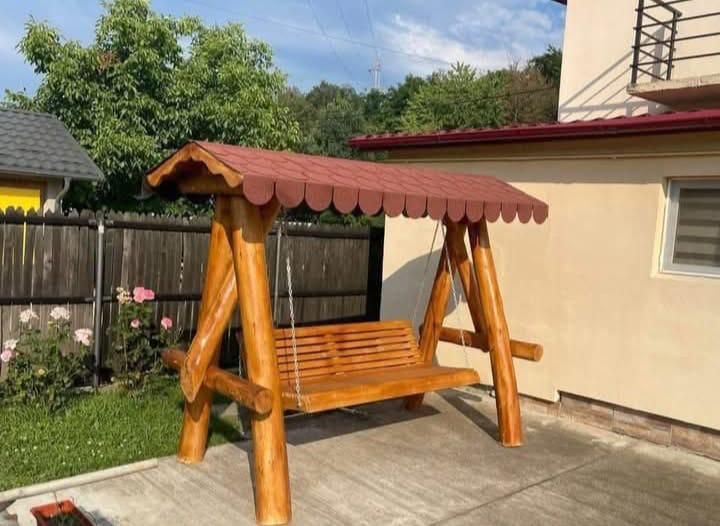 Leagăne din lemn masiv – Handmade, rustice, rezistente | La comandă