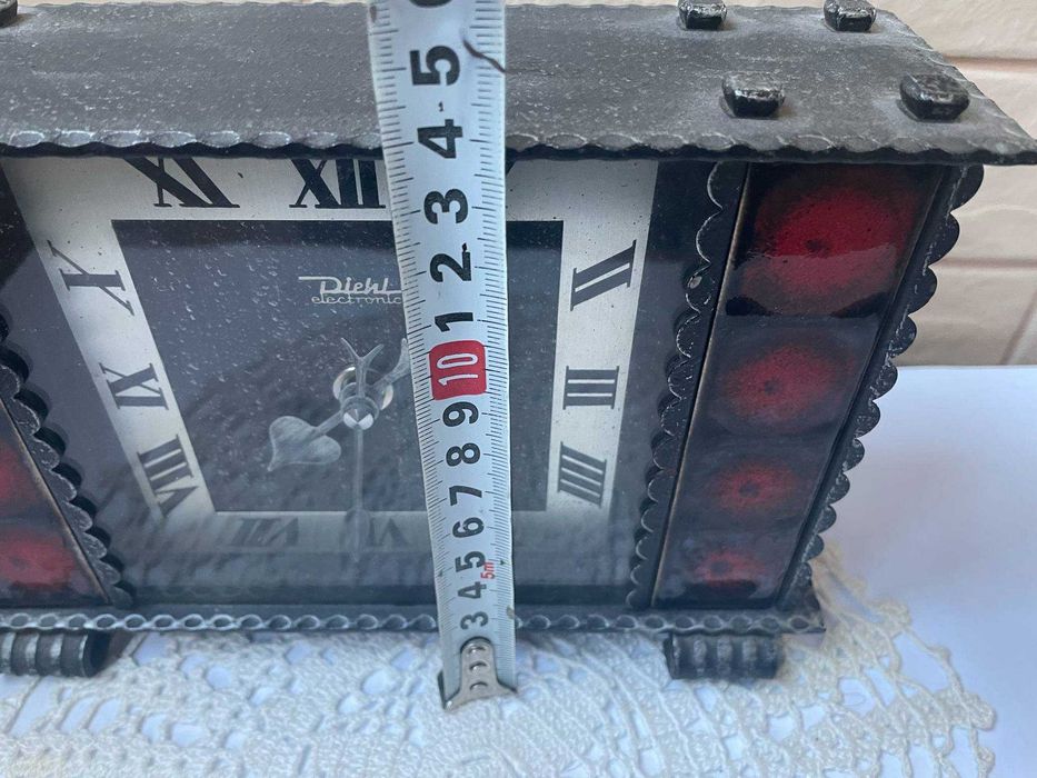 Красив часовник от ковано желязо