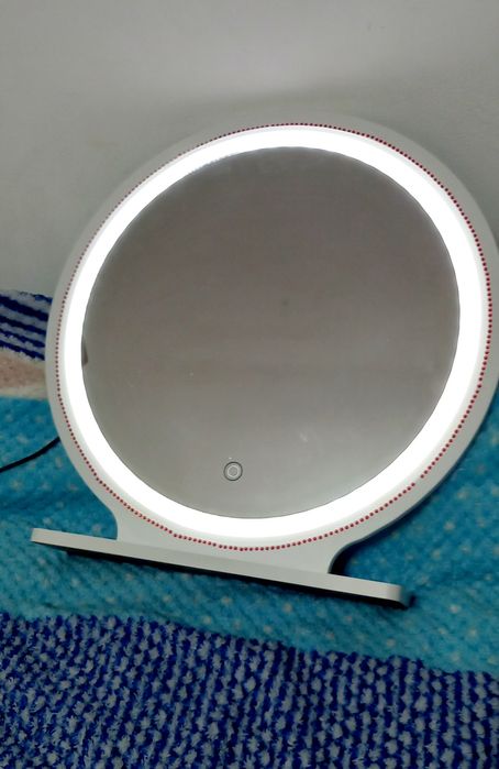 Зеркало с подсветкой