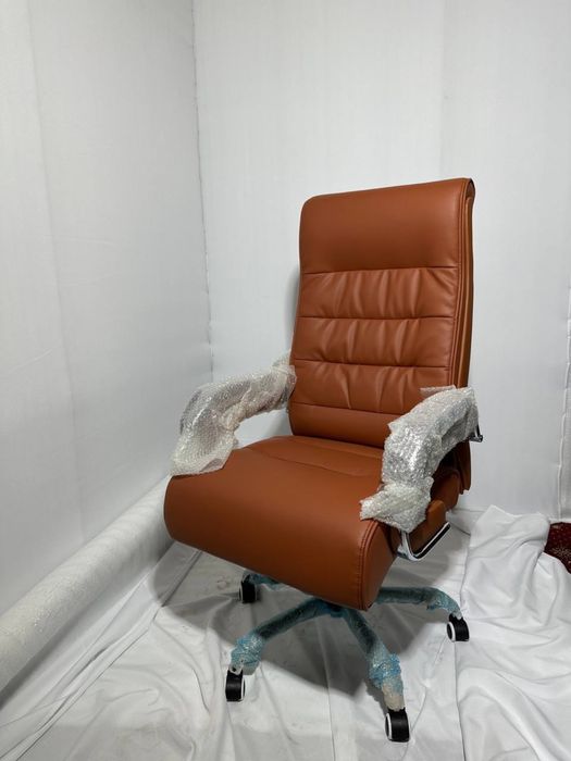 Кресло/уриндик/директорский кресло/офисный кресло/визитер/рахбар кресл