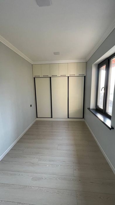 Продаётся 2 в 3х комнатную на Дархане 107м²