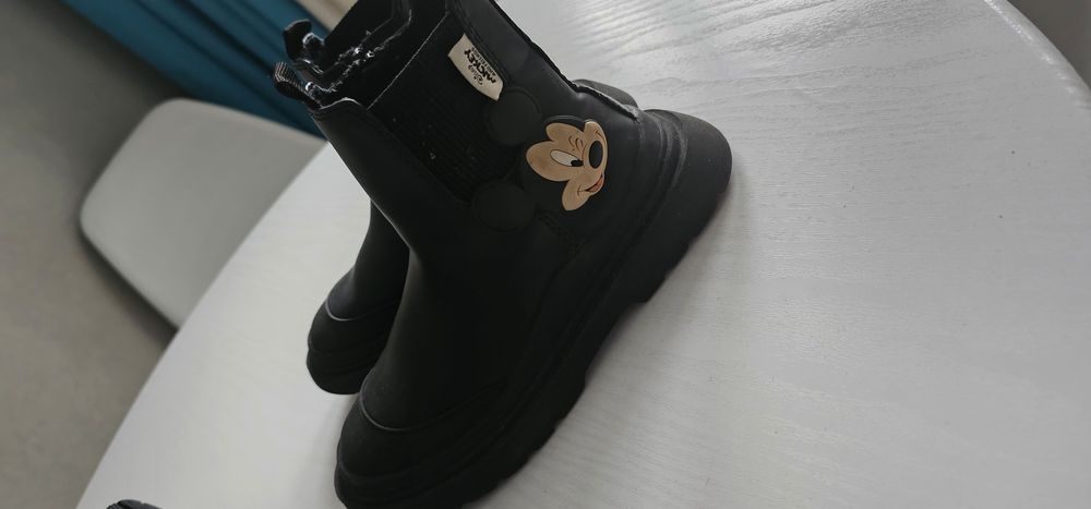 Детские сапоги на девочку