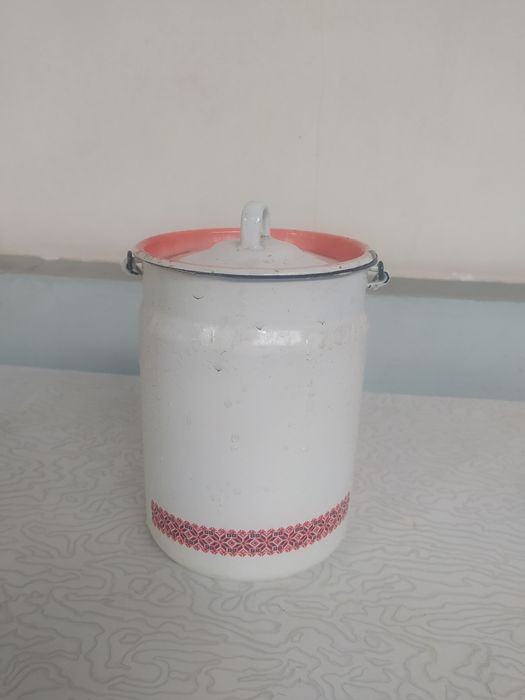 Битон эмалированний