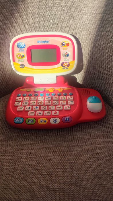 Vetch  - Детски образователен лаптоп