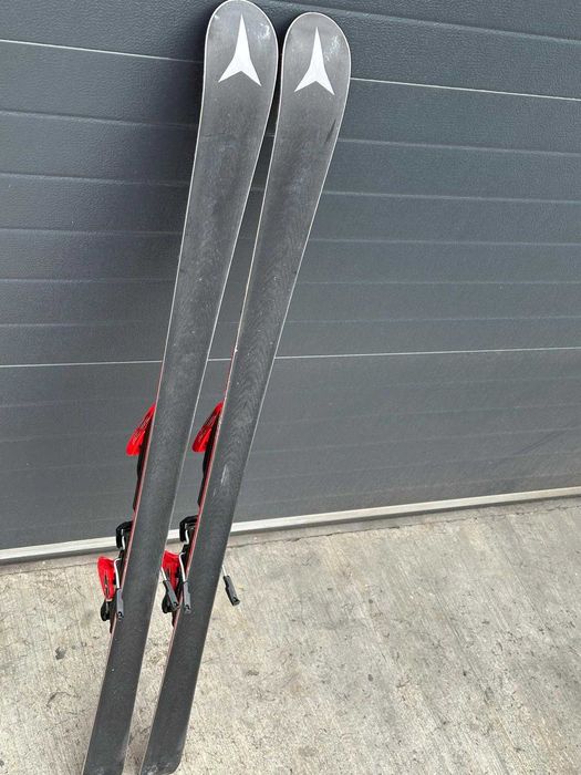 Schiuri Atomic Redster G9 Titanium Powered 145cm