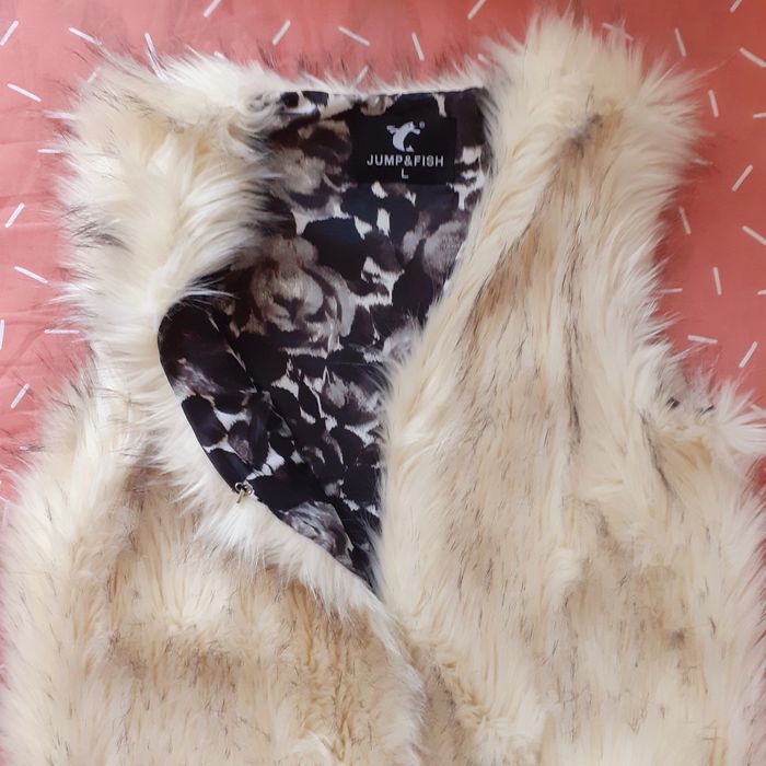 Модерен пухкав елек