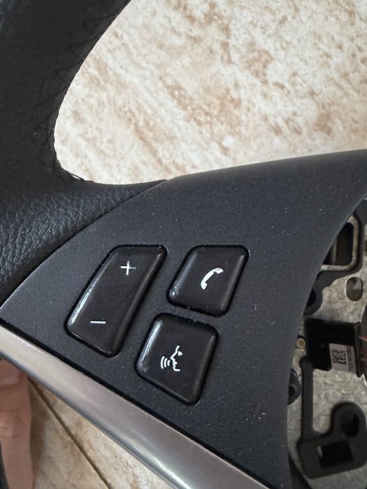 Волан за BMW е60 за кола със start/stop