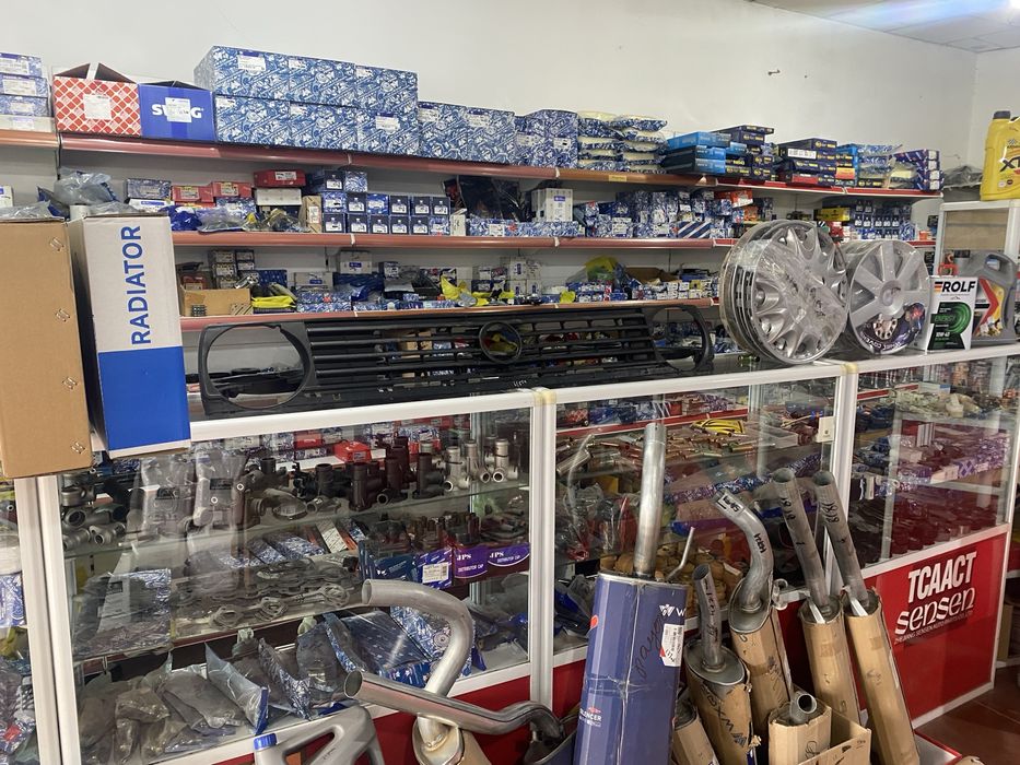 Магазин автозапчастей