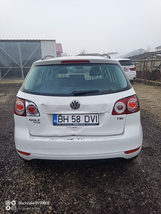 Volkswagen golf 6 plus,72000 km reali ușor avariat