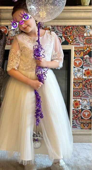 Нарядное платье на девочку 9-11 лет