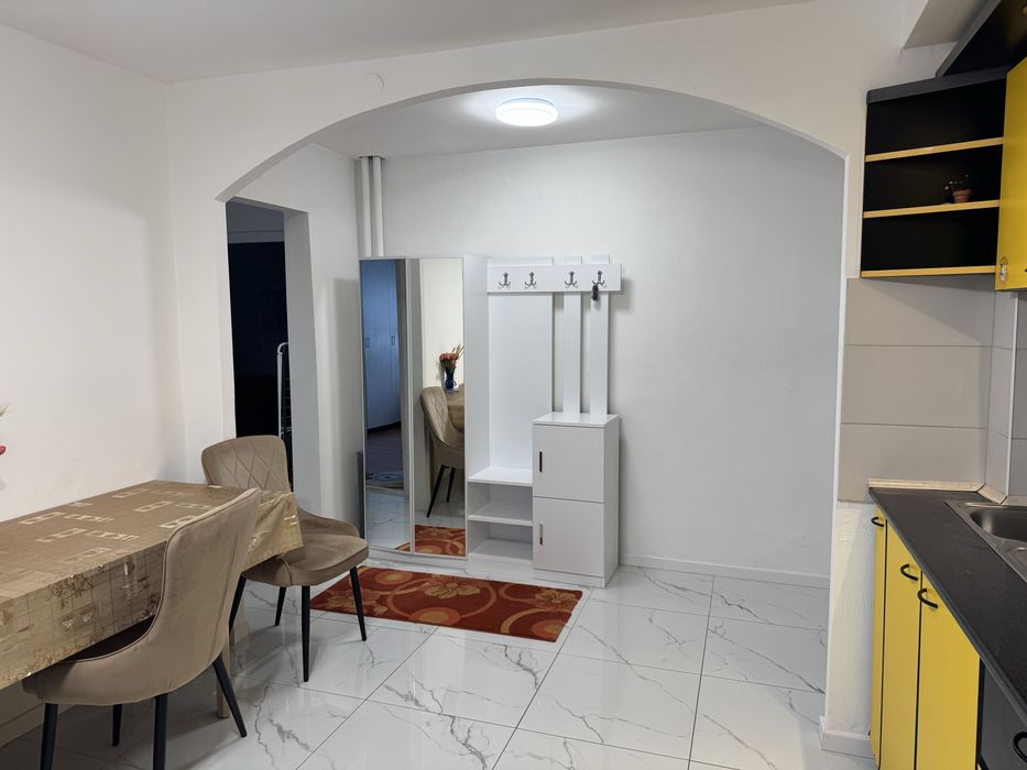 Inchiriez apartament 2 camere  decomandate, situat la parter in bloc de 4 etaje, Cluj-Napoca -Grigorescu
