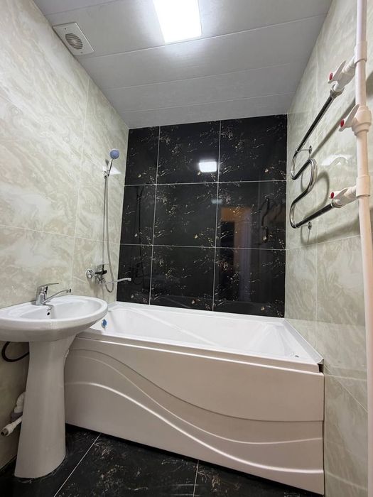 Продаётся Ависозлар 3 ,1в2/3/4 Кадышева