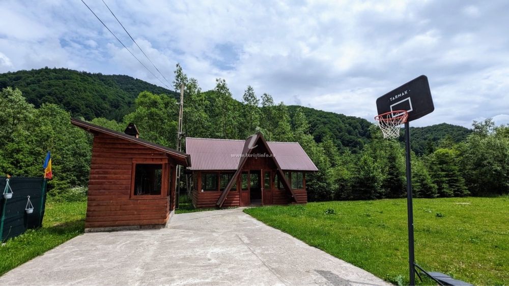 Pensiunea “Amelia” Rucar de inchiriat