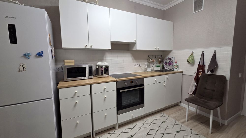 Продам кухонный гарнитур б/у