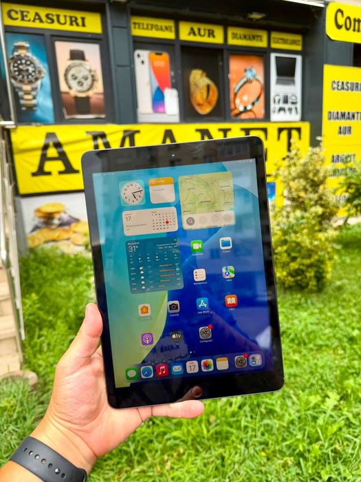 iPad 10.2 Generatia a 7-a / 32GB / WiFi + Husa si Stilou