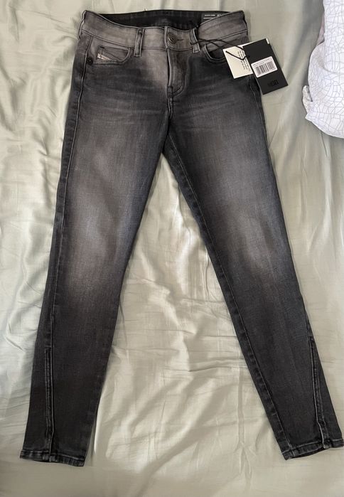 DIESEL нови дънки