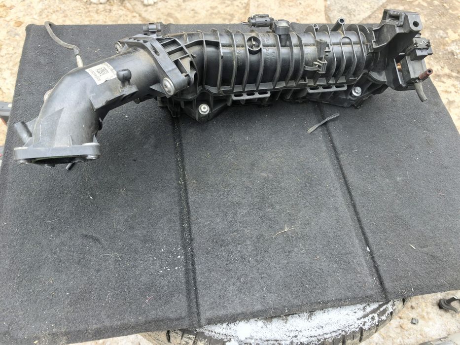 Колектор bmw e91 N47D20C 318