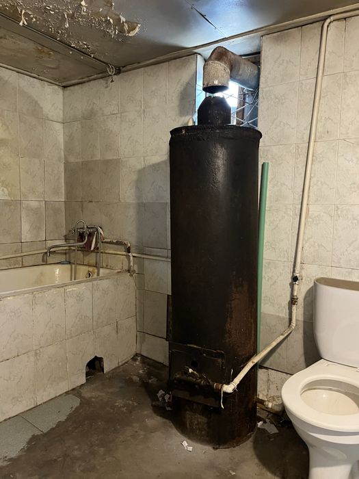 Продаёться дом срочно в общем дворе