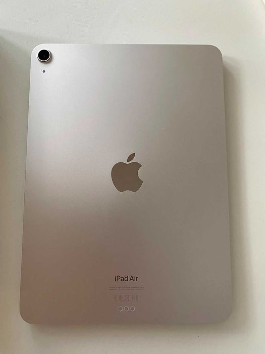 Продаю Apple iPad  2022 г