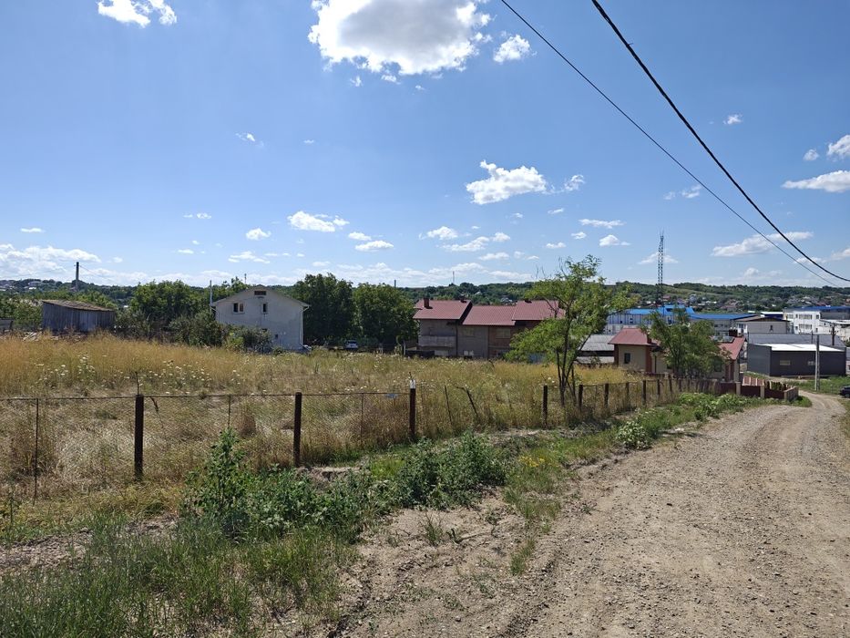 Teren intravilan 1513mp - Răchiți - toate utilitățile