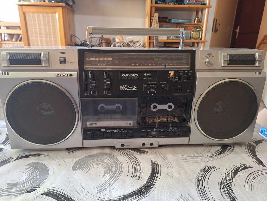 Антика касетофон Шарп 565 за части