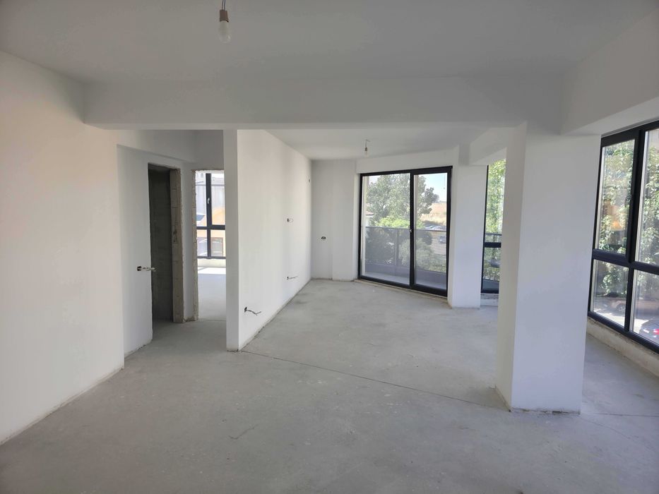 Apartament 2 camere Constanța, Tomis Plus, deasupra magazin Froo