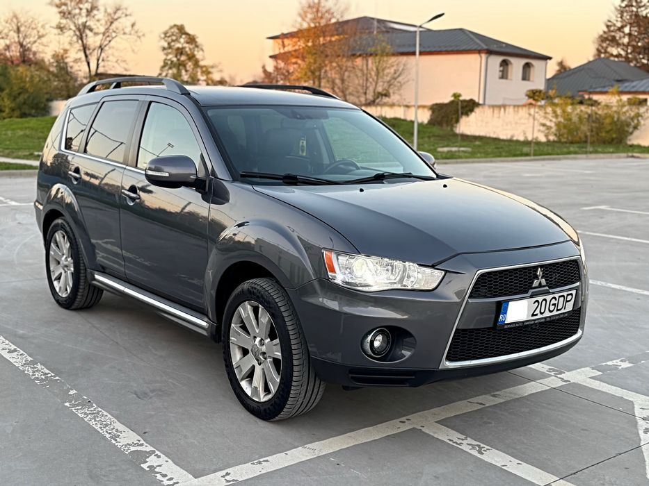 Mitsubishi Outlander An2012 4x4 7Locuri Inmatriculat 2Seturi JanteTop