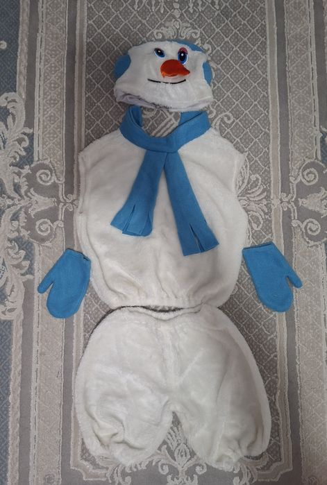 Продам костюм снеговика