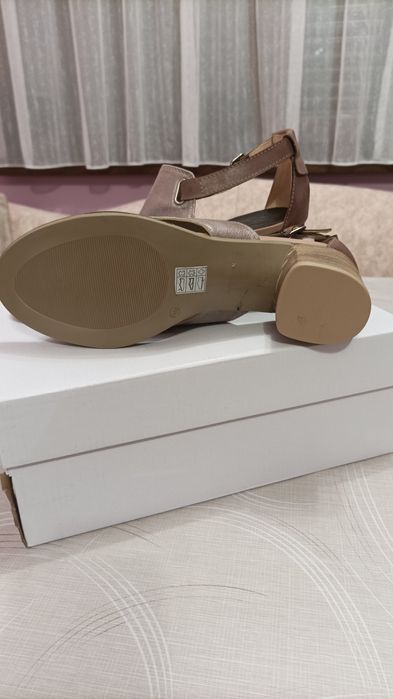 Нови дамски сандали от естествена кожа