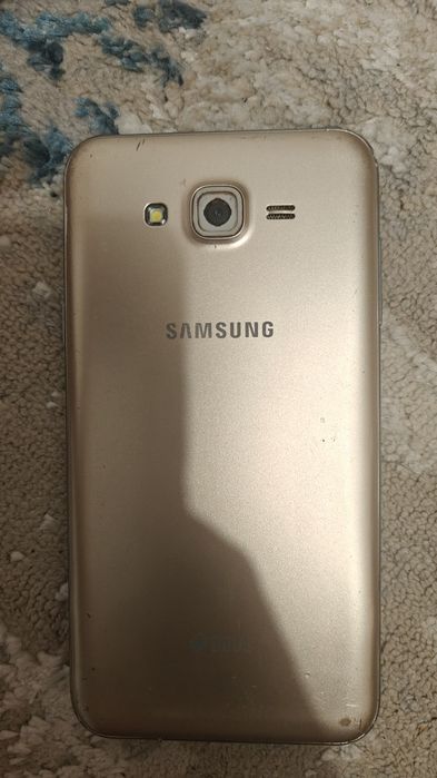 Samsung Galaxy J7