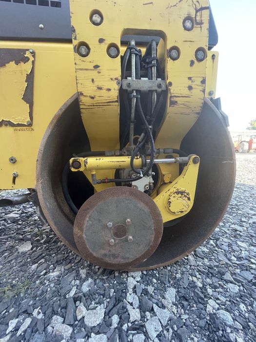 Închiriez cilindru compactor 4.5 tone