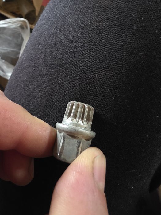 Prezoane cu cheie antifurt bmw si volkswagen skoda audi seat