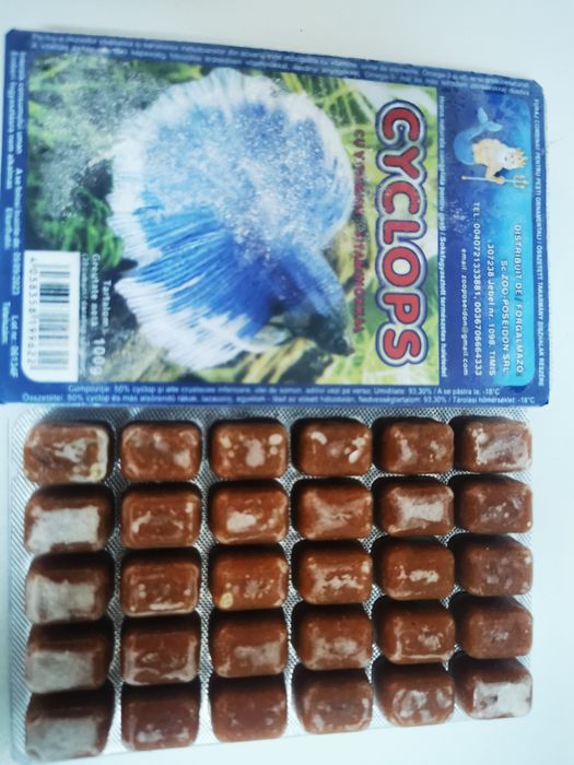 Hrana congelata de vie de orice fel.