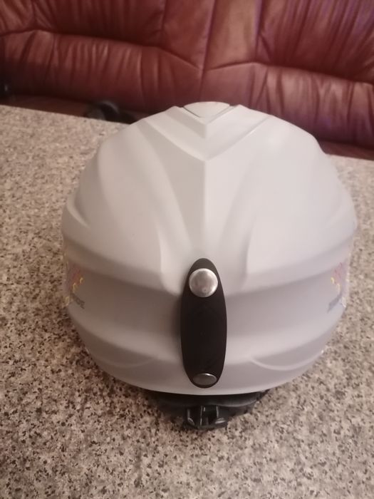 Ски каска межу М и Л размер и  три бр колела