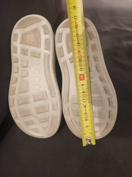 Ghete inalte impermeabile si captusite Geox nr. 25