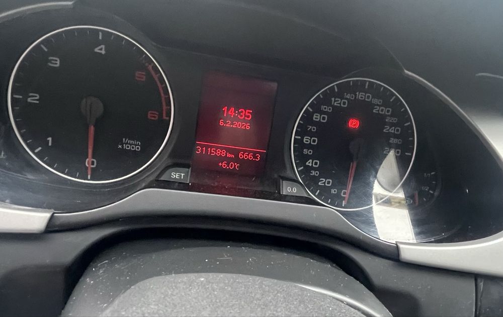 Audi a4 b8 2008 2.0 TDi caga 145 cp