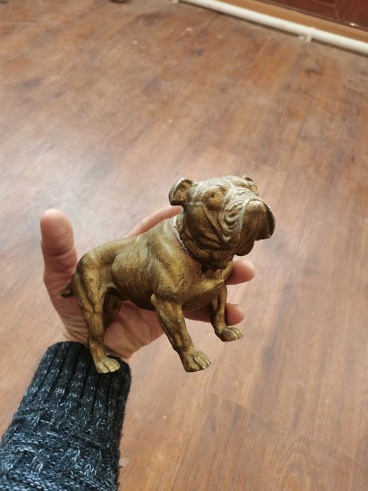 Всем доброго  продаётся сувенир собака бульдог сделана в ручную