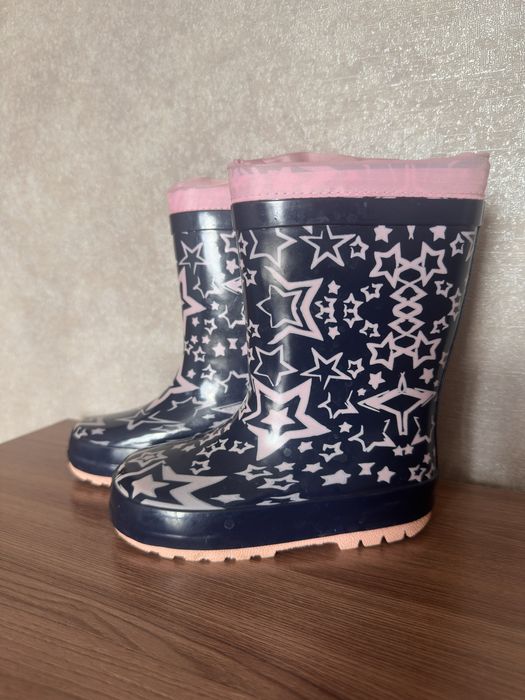 Резиновые сапоги (25 размер)