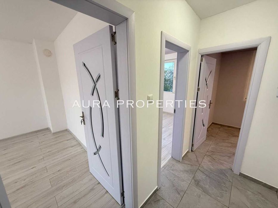 Продава се Двустаен апартамент в Разград, Житница - 62 кв.м за 1234 €/кв.м - Снимка #4